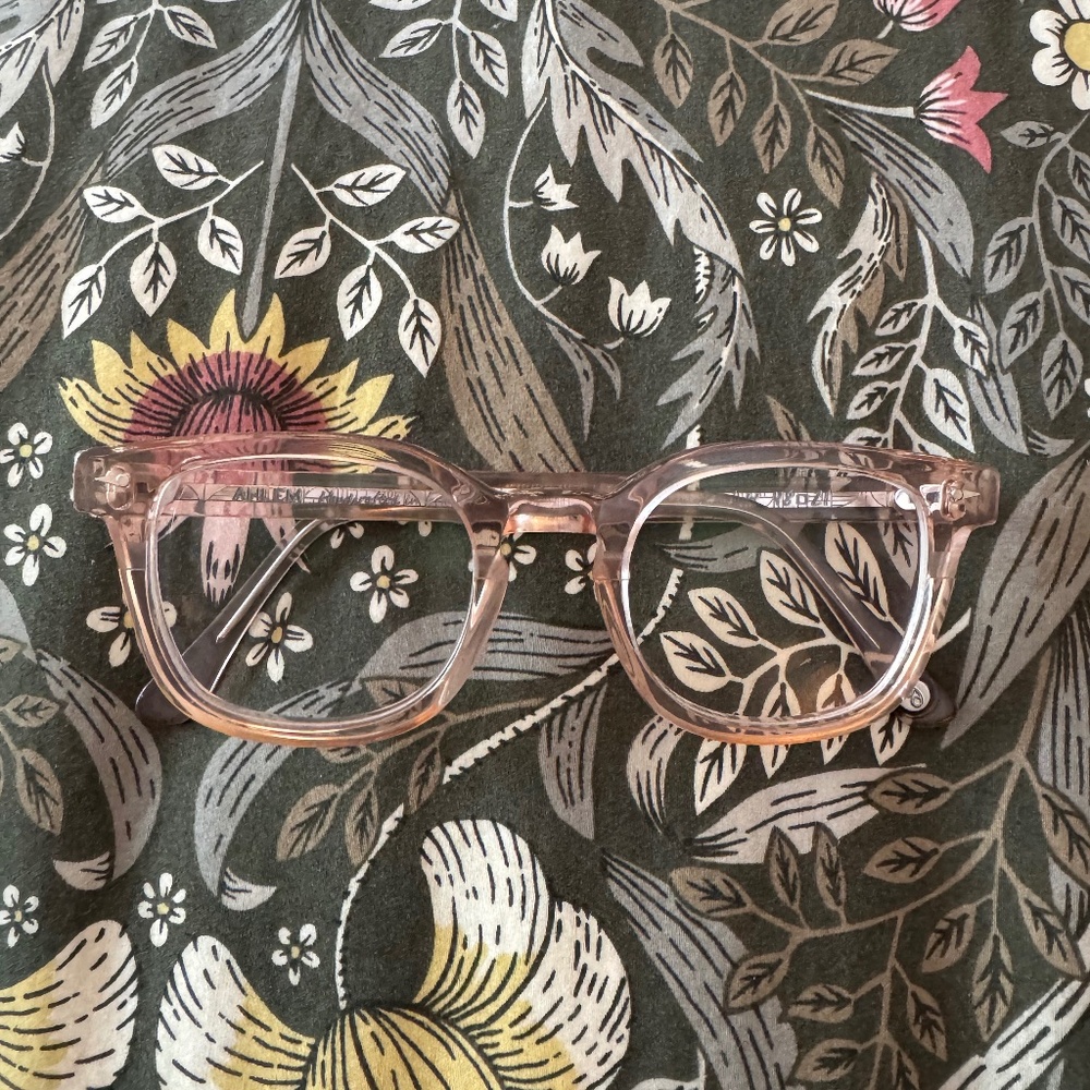 Ahlem Rue Servan Roselight 48-21 light pink frames